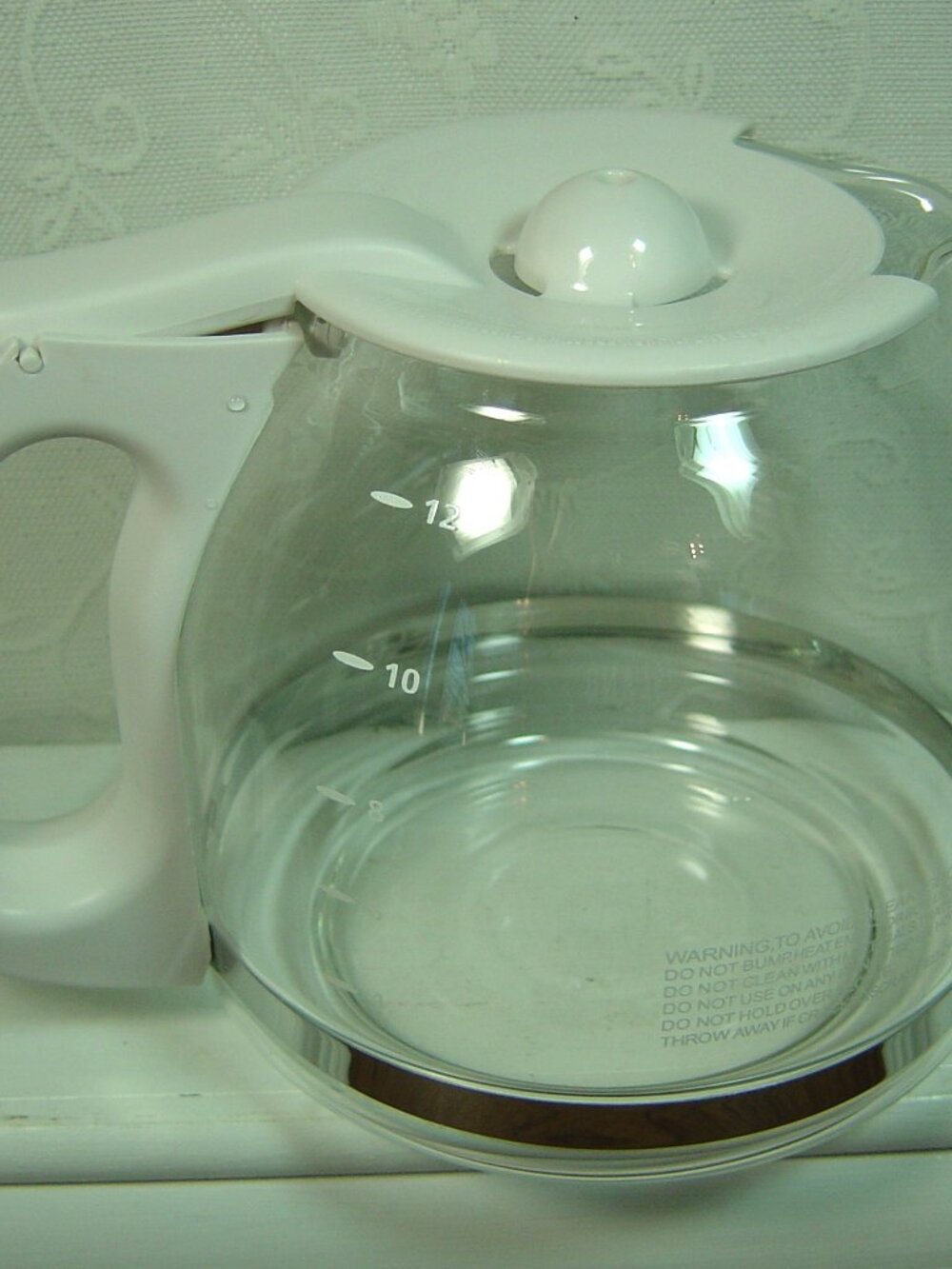12 cup Mr. Coffee replacement carafe with white lid & handle-5.5" tall